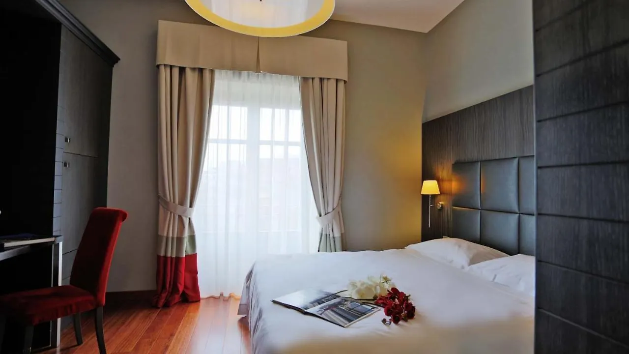Hotel Porta Felice & Spa Palermo 4*,